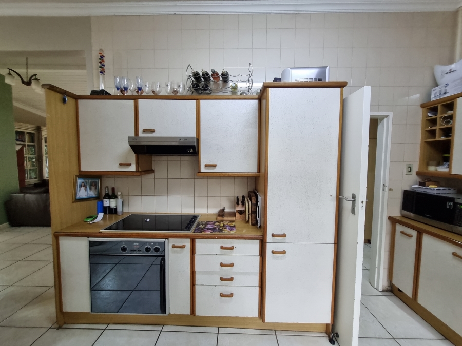 To Let 3 Bedroom Property for Rent in Soneike Western Cape